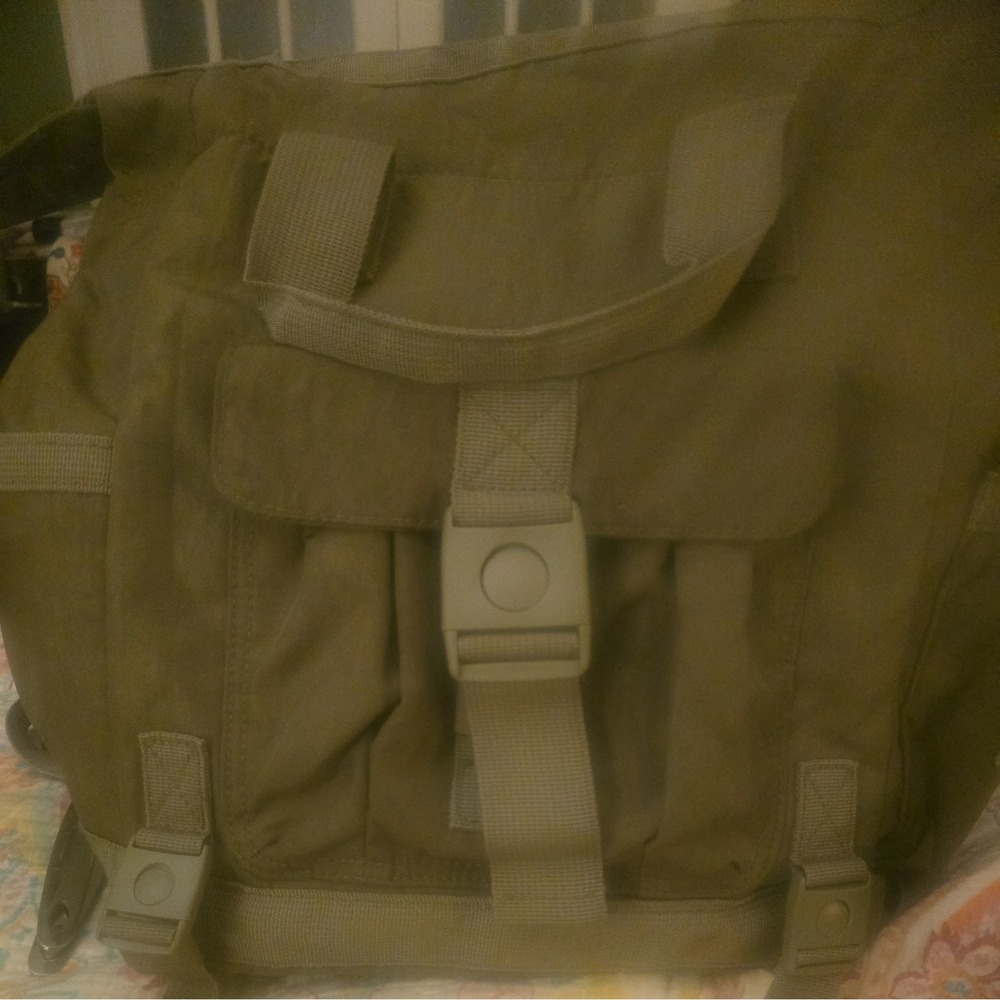 Tommy Bahama Convertible Laptop Travel School Backpack Green Multi-Pockets